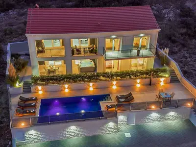 Ferienhaus für 12 Personen in Lumbarda 5/10