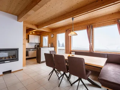 DiningRoom