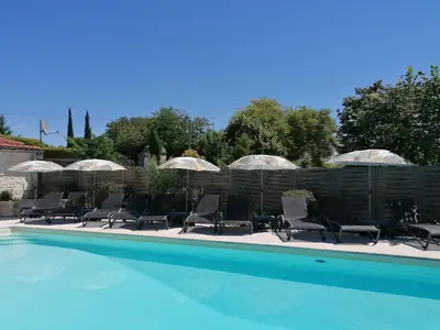 PoolOfHouse