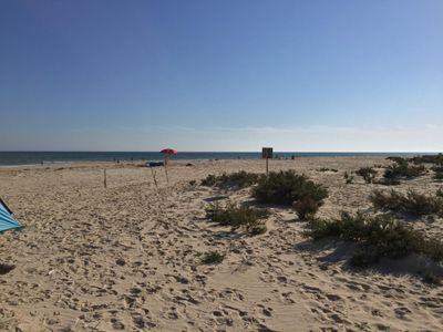 Barril Strand, ca. 4 km vom Ferienhaus. Kilometer langer Sandstrand mit Restaurants, WC Anlagen, Miet-Liegestühlen