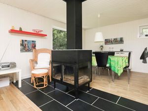 513368-Ferienhaus-6-Lyngså-300x225-4