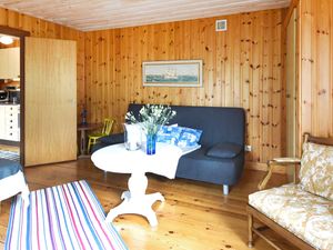 568612-Ferienhaus-4-Lysekil-300x225-2