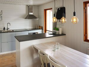 23382716-Ferienhaus-8-Lysekil-300x225-3