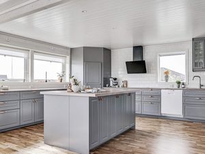 23388726-Ferienhaus-8-Lysekil-300x225-2