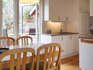 23972171-Ferienhaus-6-Lysekil-300x225-4