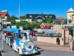 23453097-Ferienhaus-4-Lysekil-300x225-5