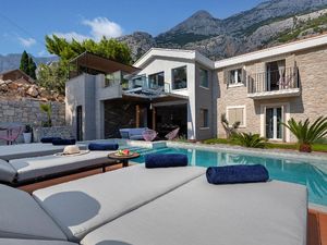 23433966-Ferienhaus-7-Makarska-300x225-4