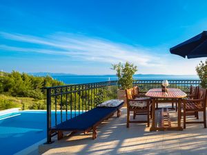 23044779-Ferienhaus-6-Makarska-300x225-5