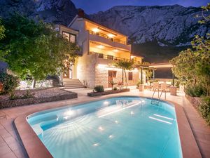 Ferienhaus für 8 Personen (220 m&sup2;) in Makarska