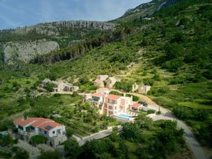 22440903-Ferienhaus-5-Makarska-300x225-4