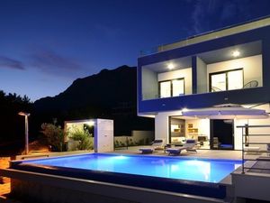 22451591-Ferienhaus-8-Makarska-300x225-3