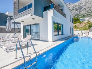 Ferienhaus für 6 Personen (180 m²) in Makarska