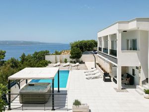 Ferienhaus für 8 Personen (400 m²) in Makarska