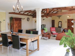 23725007-Ferienhaus-8-Malataverne-300x225-4