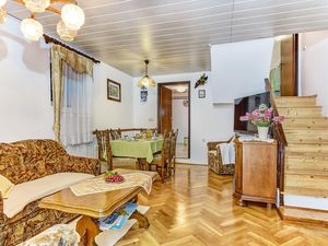 23727311-Ferienhaus-5-Mali Lošinj-300x225-1