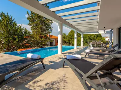 Ferienhaus für 8 Personen (250 m²) in Malinska 1/10