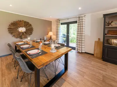 DiningRoom DiningRoom