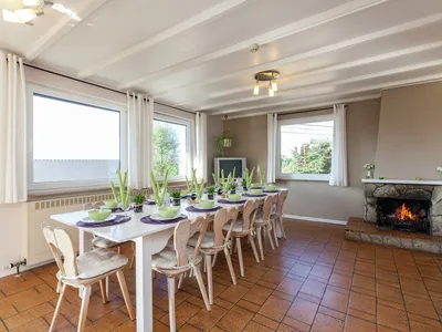 DiningRoom DiningRoom