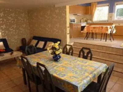 DiningRoom