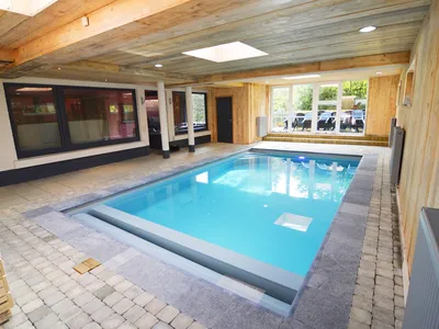PoolOfHouse