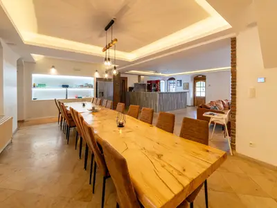 DiningRoom