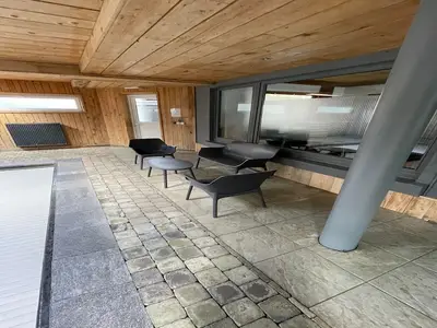 PoolOfHouse