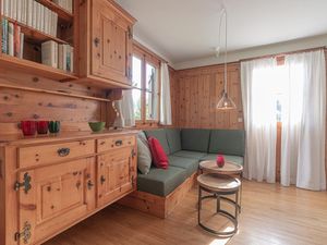 23672204-Ferienhaus-6-Maloja-300x225-2