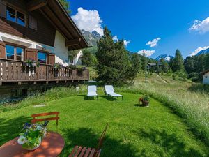 23672204-Ferienhaus-6-Maloja-300x225-5