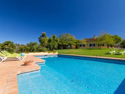PoolOfHouse