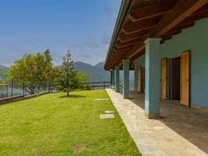 23848200-Ferienhaus-4-Mandello Del Lario-300x225-3