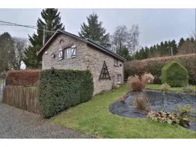 Außenseite Ferienhaus [Sommer]