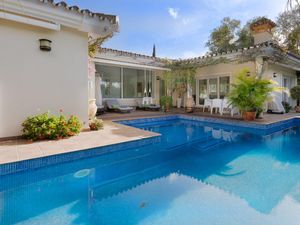 23569577-Ferienhaus-8-Marbella-300x225-1