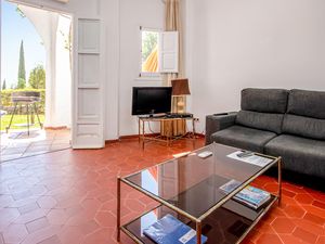 23732628-Ferienhaus-6-Marbella-300x225-3