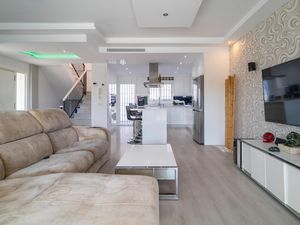 23765230-Ferienhaus-10-Marbella-300x225-3