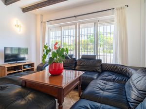 23767934-Ferienhaus-6-Marbella-300x225-2