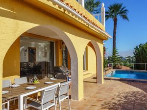 23854390-Ferienhaus-8-Marbella-300x225-3