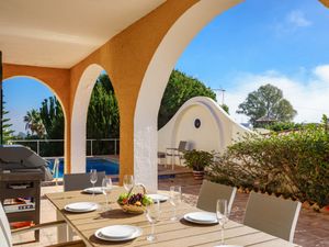 23854390-Ferienhaus-8-Marbella-300x225-4