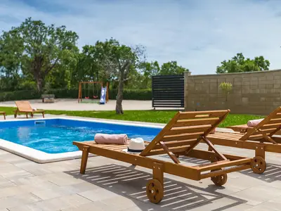 pool