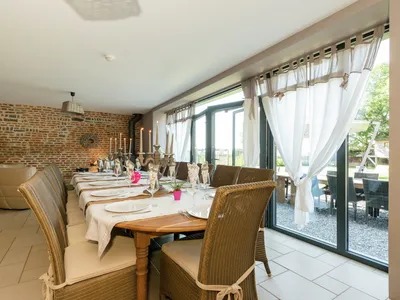 DiningRoom