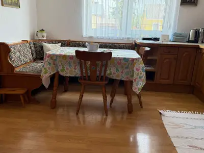 Küche und Essbereich