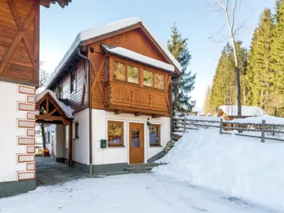 Außenseite Ferienhaus [Winter]