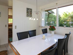 19506801-Ferienhaus-6-Marielyst-300x225-2