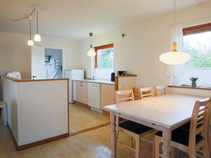 23389615-Ferienhaus-6-Marielyst-300x225-5