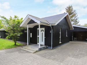 23447858-Ferienhaus-8-Marielyst-300x225-0