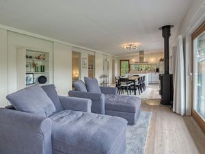 23505226-Ferienhaus-6-Marielyst-300x225-4