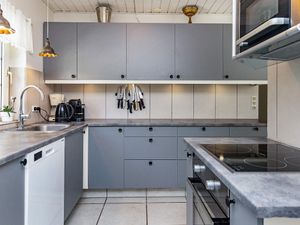 513381-Ferienhaus-12-Marielyst-300x225-2