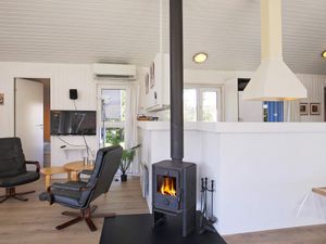 19311621-Ferienhaus-12-Marielyst-300x225-3