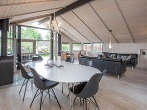 23136699-Ferienhaus-8-Marielyst-300x225-1