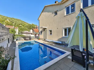 pool