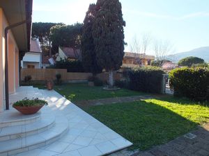 23349975-Ferienhaus-4-Marina Di Campo-300x225-3